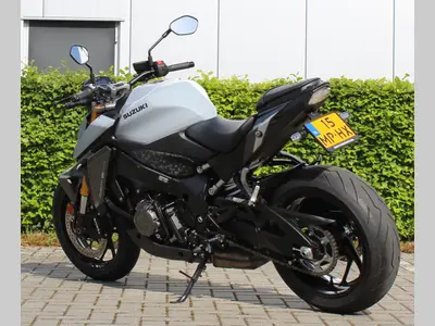 SUZUKI GSX-S 1000 – foto 3