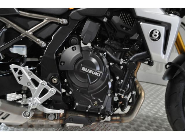 suzuki - gsx-8t