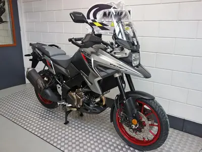SUZUKI V-STROM 1050 – foto 3