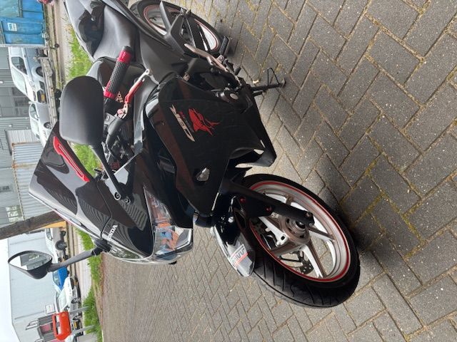 honda - cbr-250-r