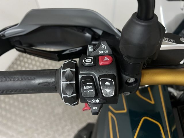 bmw - r-1300-gs-trophy