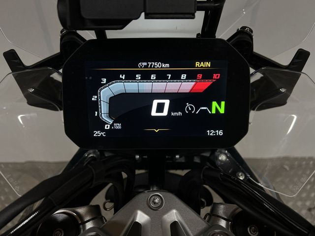 bmw - r-1300-gs-trophy