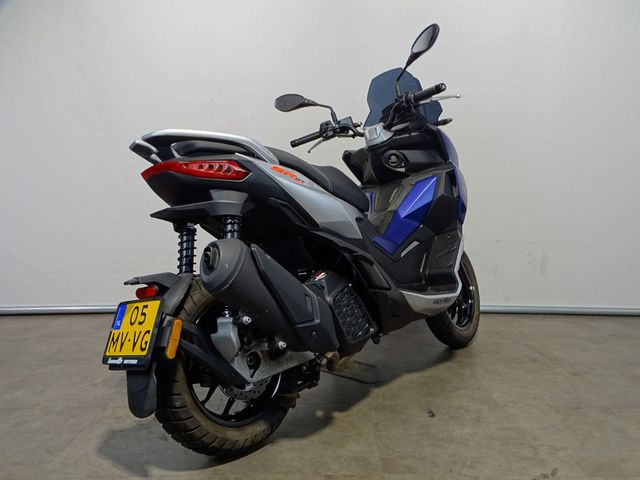 aprilia - sr-gt-200