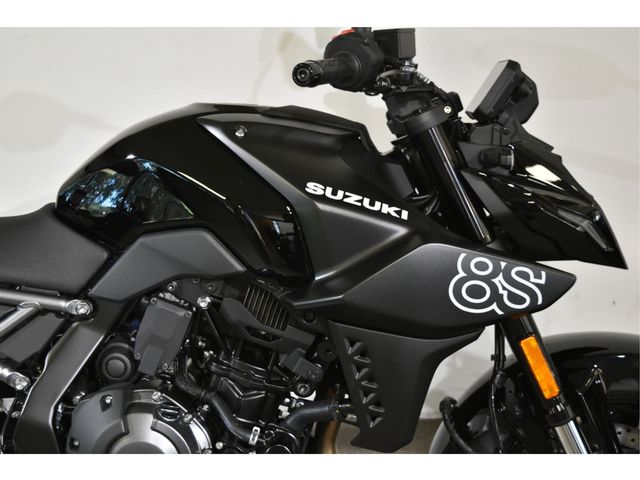 suzuki - gsx-8s