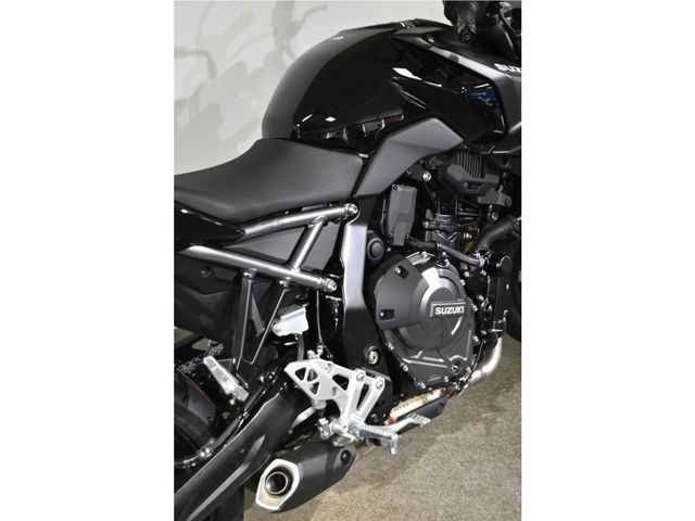 suzuki - gsx-8s