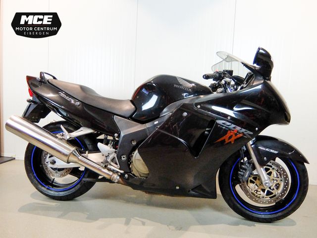 honda - cbr-1100--xx-super-blackbird