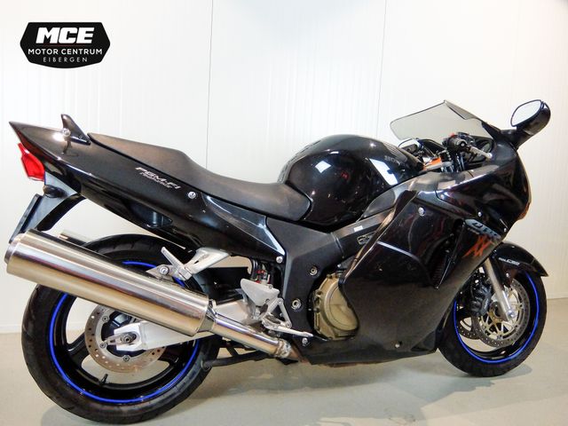 honda - cbr-1100--xx-super-blackbird