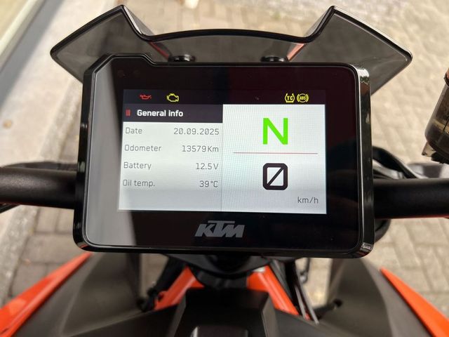 ktm - 1290-super-duke-r