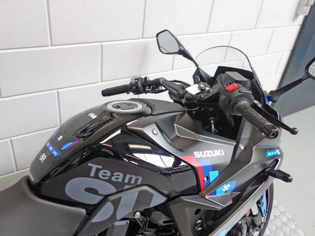 suzuki - gsx-8r