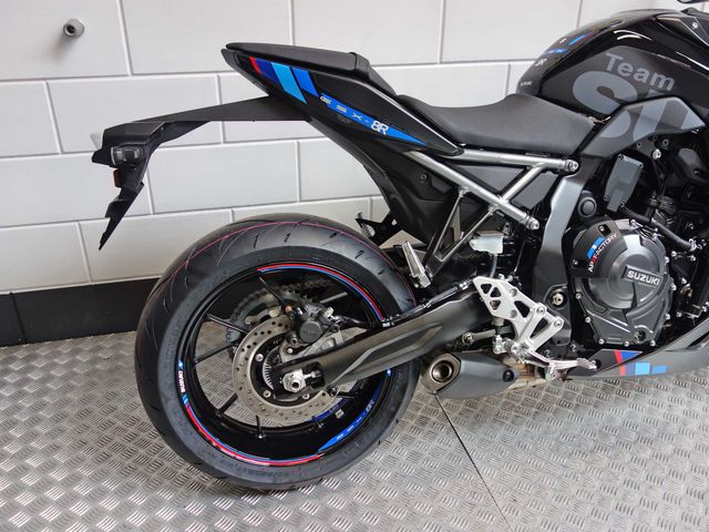 suzuki - gsx-8r