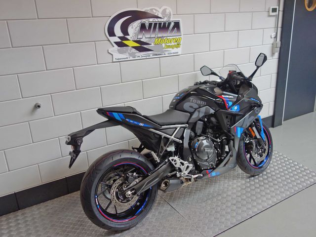 suzuki - gsx-8r