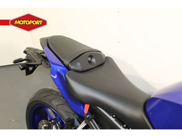 yamaha - mt-09-y-amt