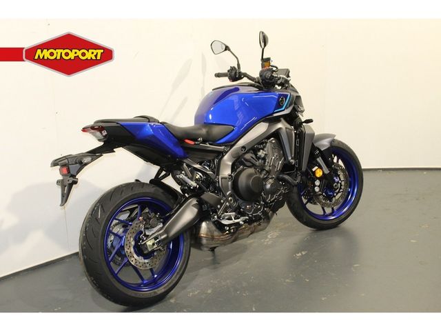 yamaha - mt-09-y-amt