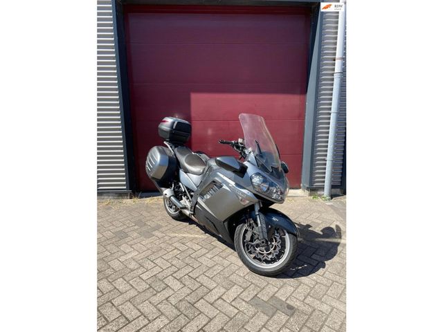 kawasaki - gtr-1400