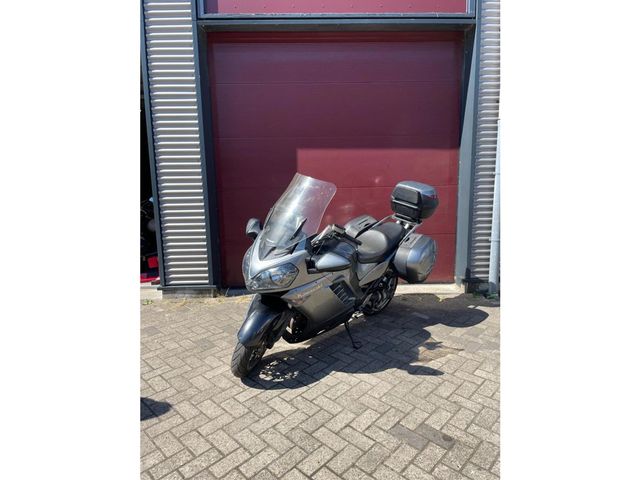 kawasaki - gtr-1400