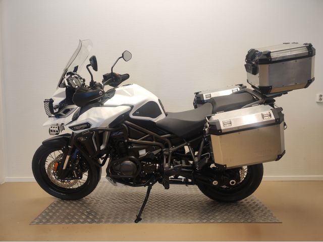 triumph - tiger-1200-xcx