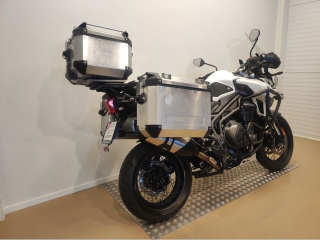 triumph - tiger-1200-xcx