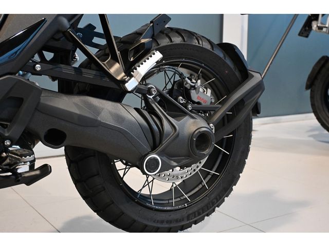 bmw - r-1300-gs-triple-black