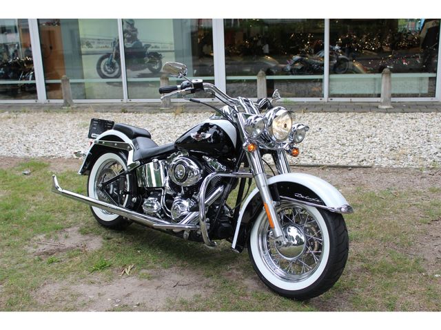 harley-davidson - nostalgia-softail-special-flstn