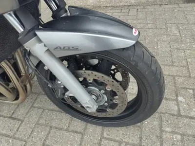 SUZUKI GSF 650 SA – foto 4