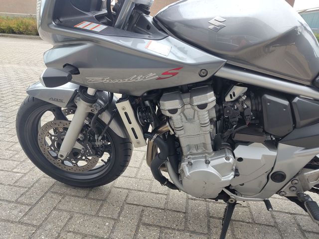 suzuki - gsf-650-sa