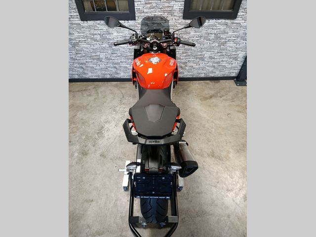 aprilia - tuono-v4-1100