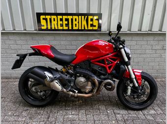 Ducati Monster 821 2015 occasion
