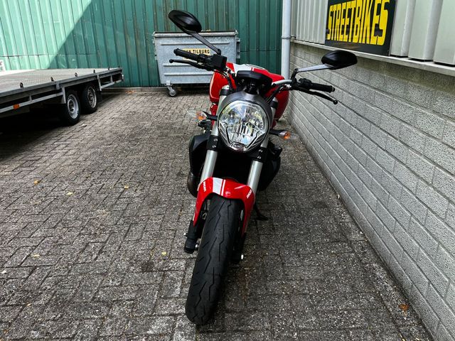 ducati - monster-821