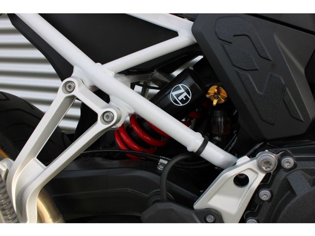 bmw - f-900-gs-adventure