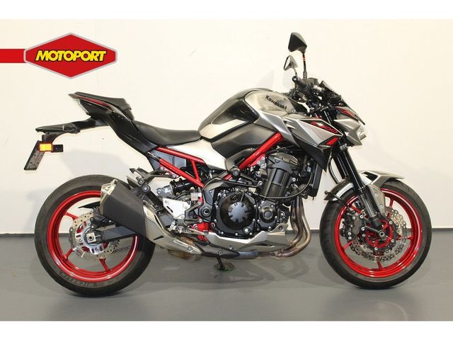 kawasaki - z900