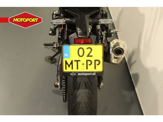 kawasaki - z900
