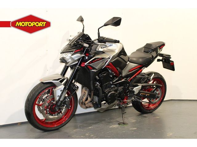 kawasaki - z900