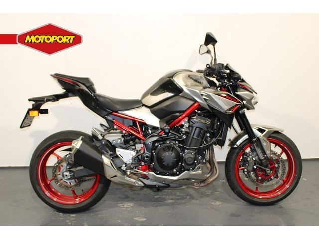kawasaki - z900