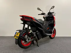 Aprilia SR GT 200 2023 occasion – foto 3 van 6