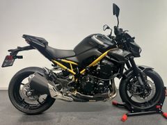 KAWASAKI Z900