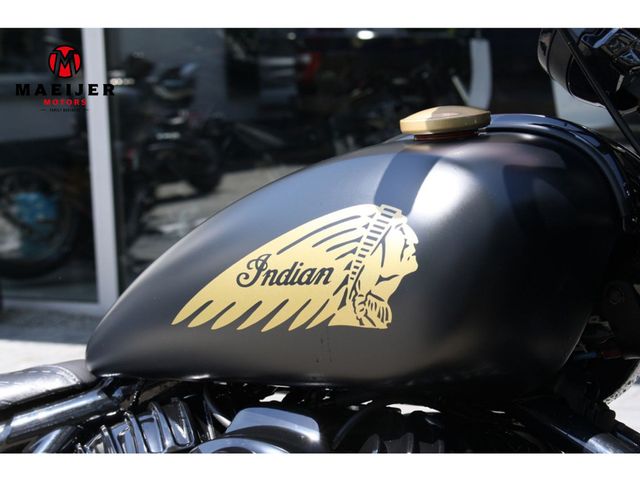 indian - chief-bobber-dark-horse