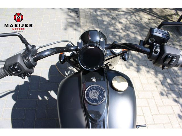 indian - chief-bobber-dark-horse