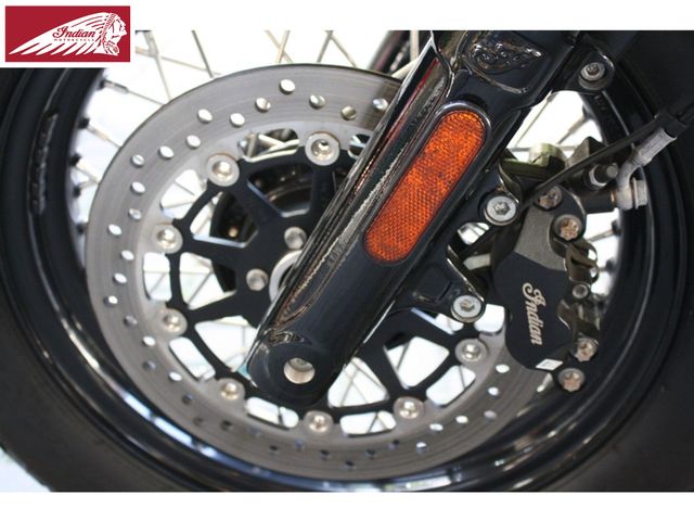indian - chief-bobber-dark-horse