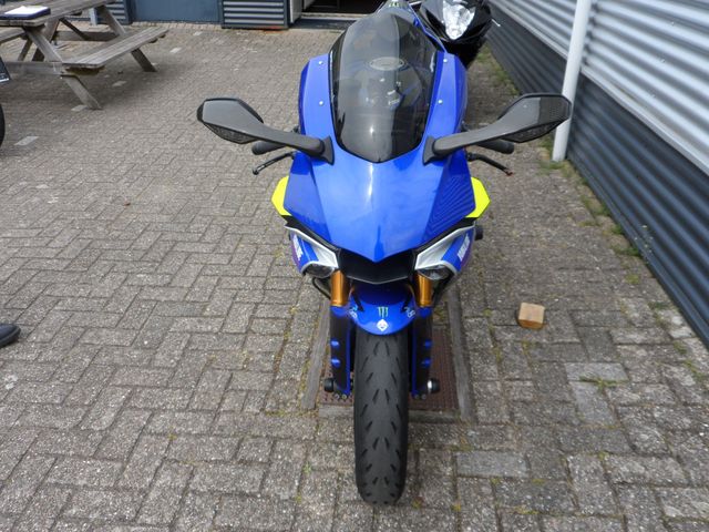 yamaha - yzf-r1