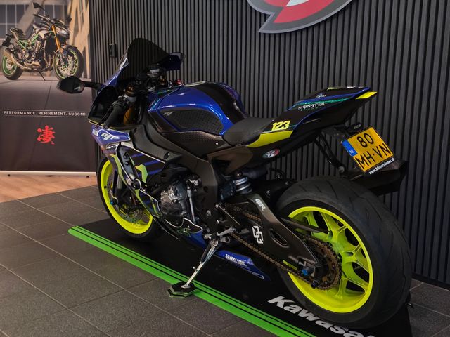 yamaha - yzf-r1