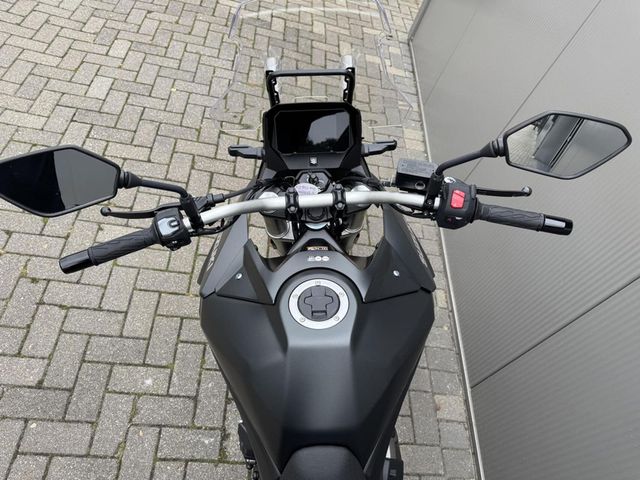 suzuki - v-strom-800