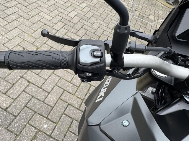 suzuki - v-strom-800