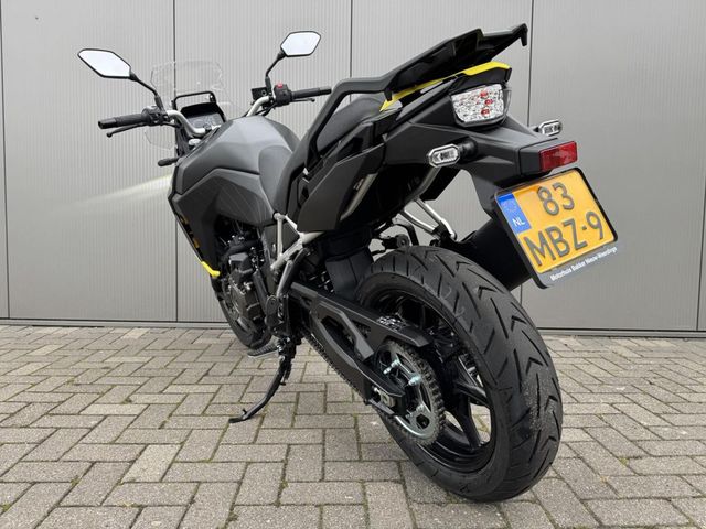 suzuki - v-strom-800