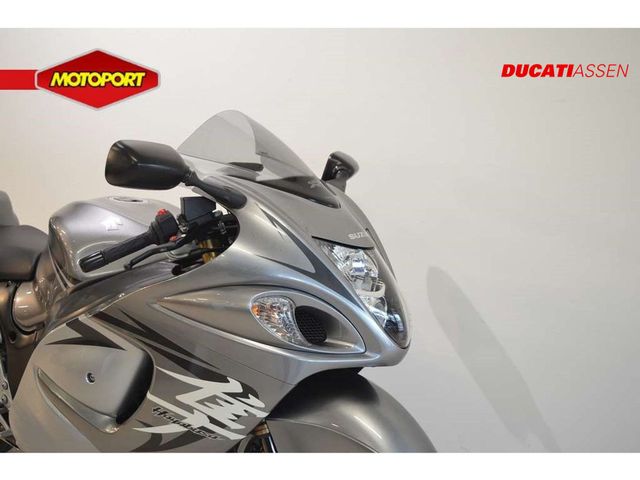 suzuki - gsx-r-1300-hayabusa