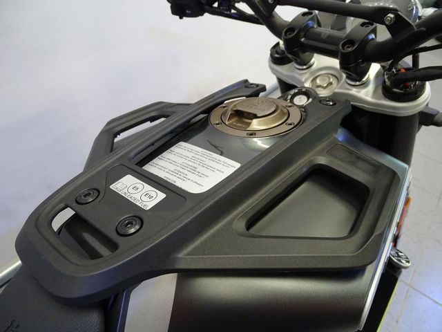 husqvarna - svartpilen-401