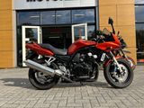 YAMAHA FZS 600 FAZER