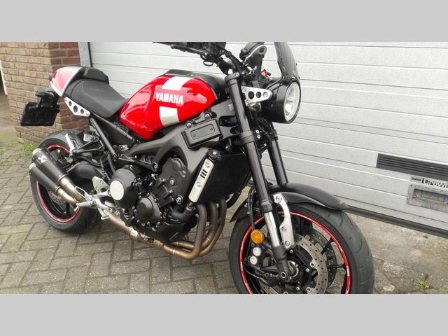 yamaha - xsr-900-abs