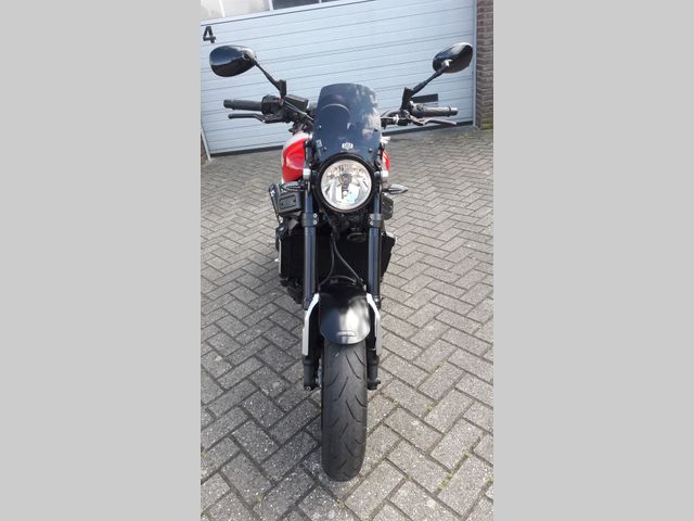 yamaha - xsr-900-abs