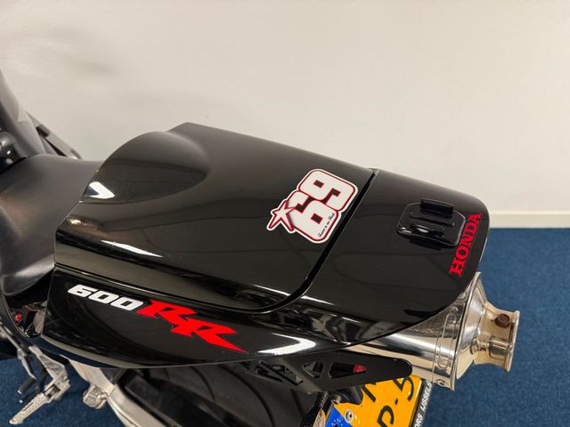 honda - cbr-1000-rr-fireblade
