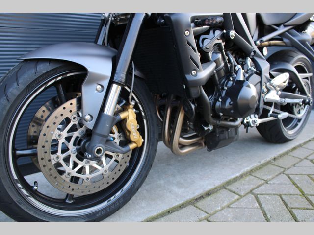 triumph - street-triple-r
